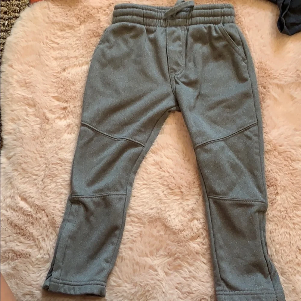 5 for $25🎈 Oshkosh/carters 3 piece bundle